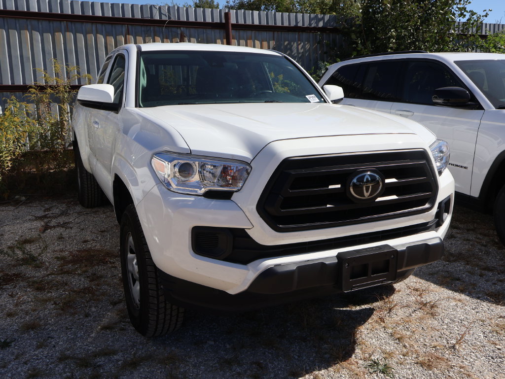 Used 2023 Toyota Tacoma SR w/ SR Convenience Package RWD image 11