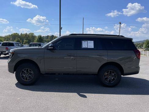 Used 2026 Ford Expedition Tremor AWD/4WD image 8