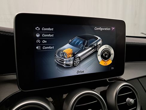 Used 2018 Mercedes-Benz C 300 4MATIC Cabriolet image 29