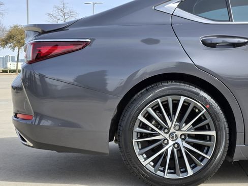 Certified 2023 Lexus ES 350 w/ Premium Package image 6