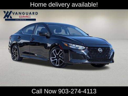 Used 2025 Nissan Sentra SR FWD image 1