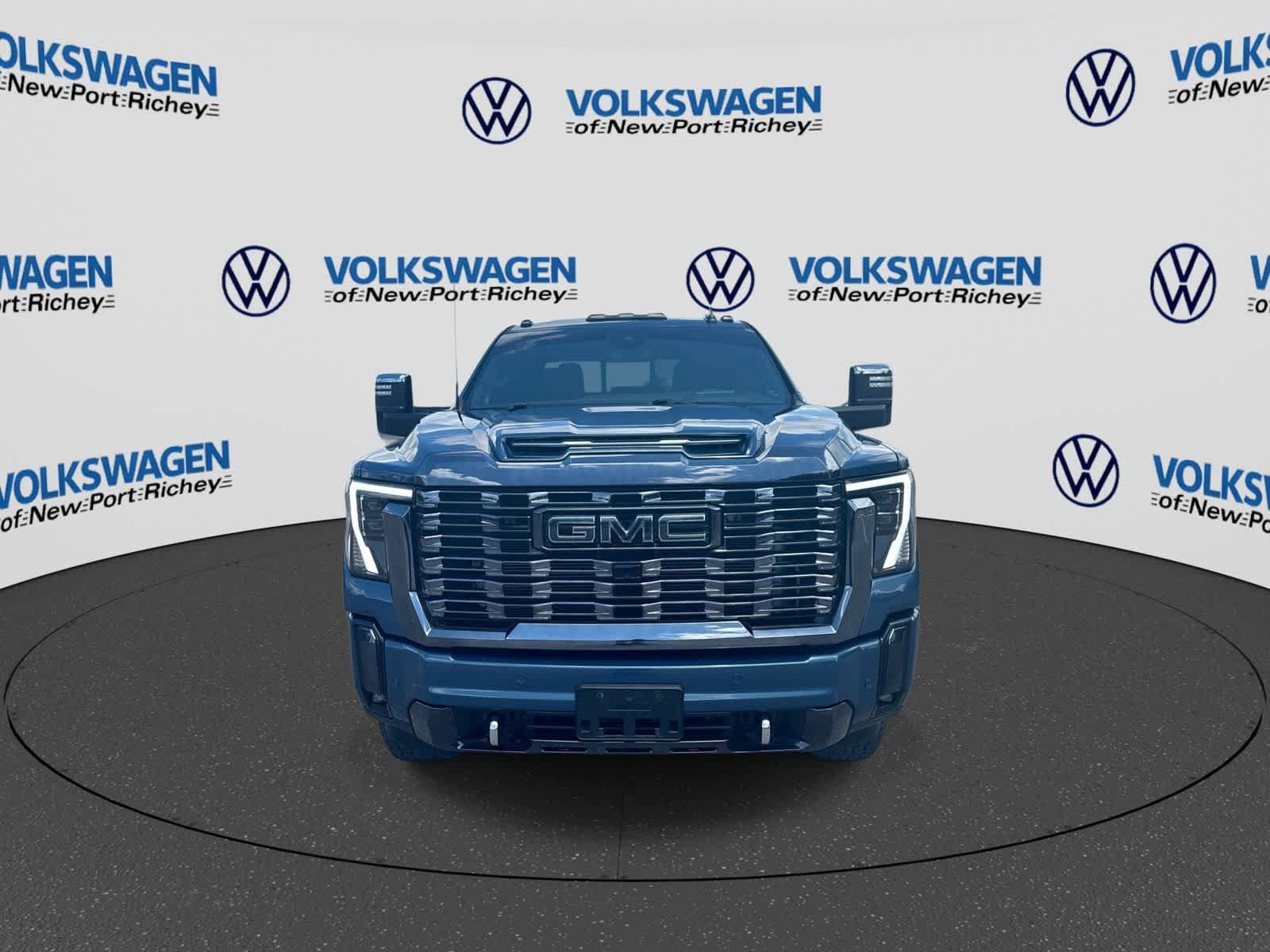 Used 2024 GMC Sierra 3500 Denali Ultimate AWD/4WD image 17