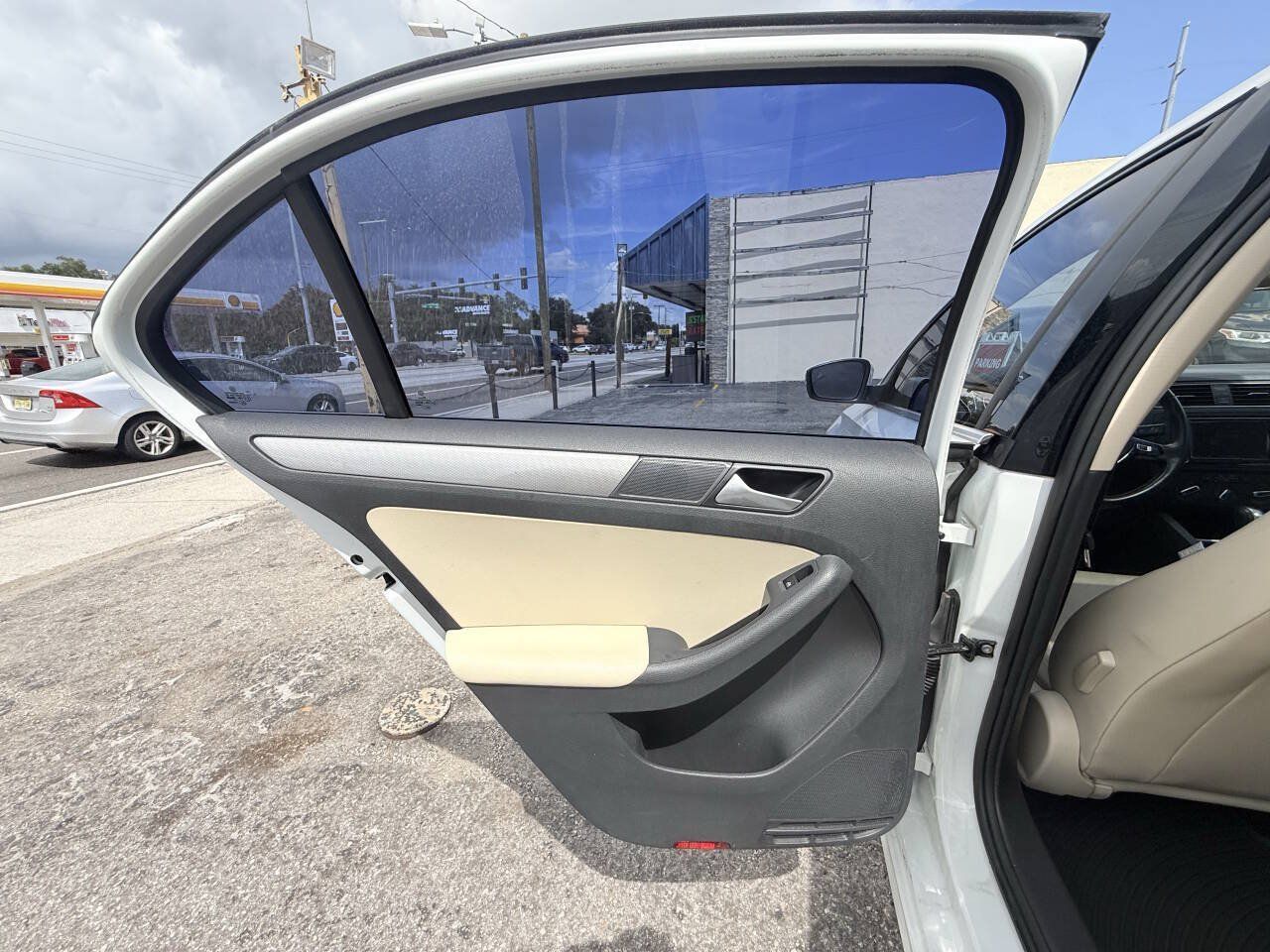 Used 2018 Volkswagen Jetta SE FWD image 16