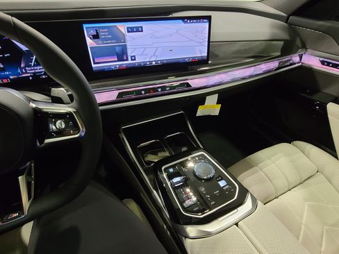 New 2026 BMW 760i xDrive w/ Executive Package AWD/4WD image 19