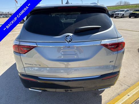 Used 2023 Buick Enclave Essence w/ Sport Touring Edition image 9