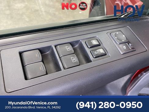 Used 2013 Nissan Titan PRO-4X AWD/4WD image 20