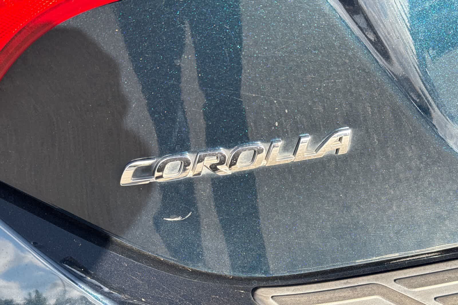 Used 2019 Toyota Corolla XLE FWD image 24