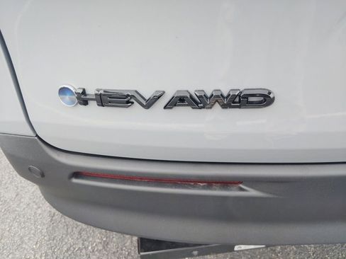 New 2026 Toyota Sienna XLE Woodland Edition AWD/4WD image 15