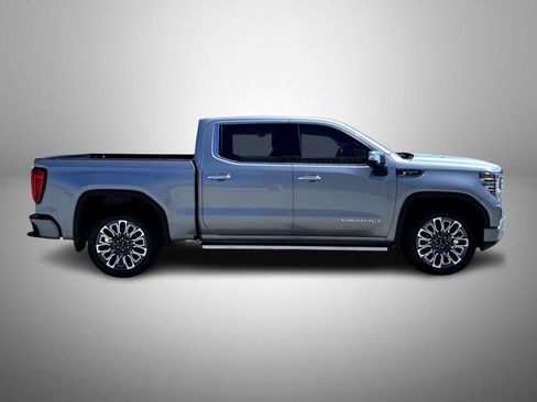 Used 2024 GMC Sierra 1500 Denali Ultimate AWD/4WD image 4