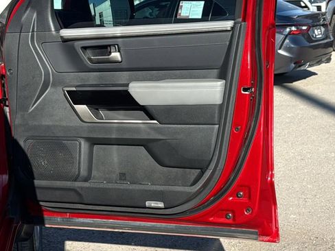 Used 2024 Toyota Tundra Limited image 28