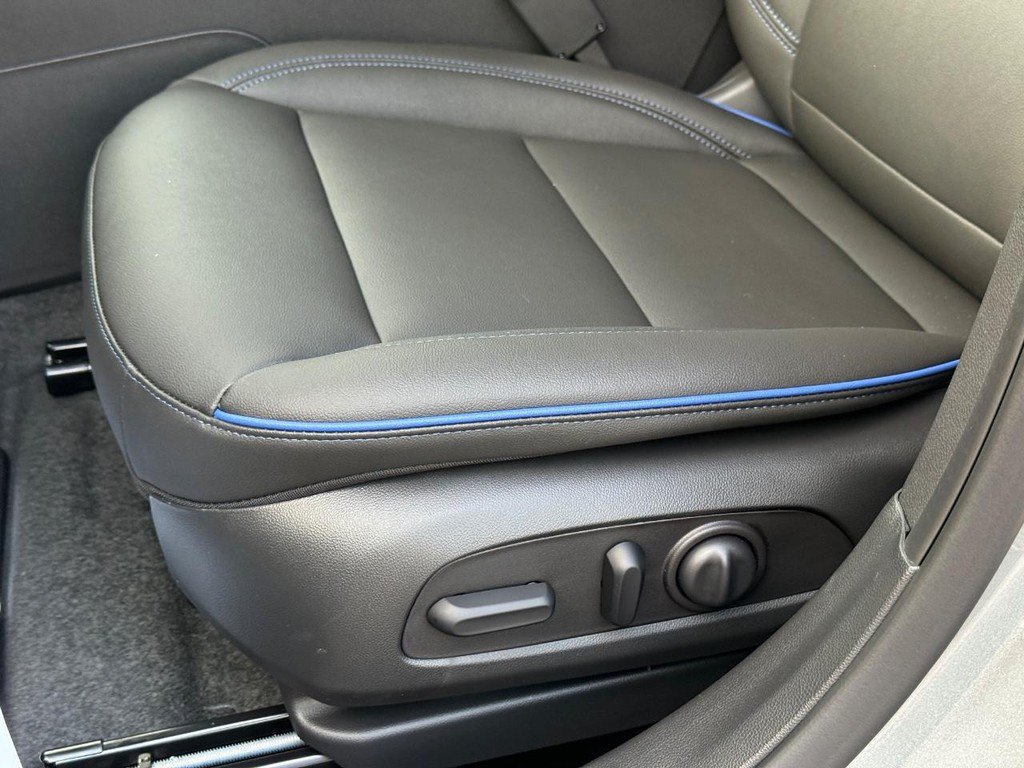 New 2026 Buick Envista Sport Touring w/ Convenience I Package FWD image 16