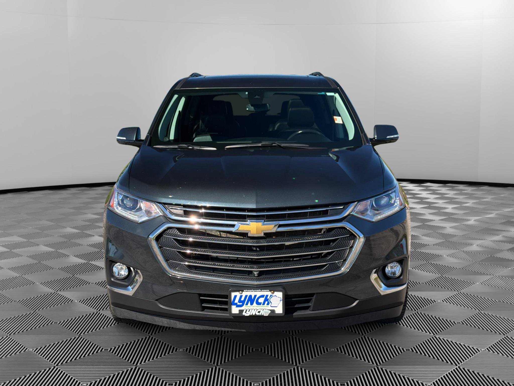 Used 2020 Chevrolet Traverse LT w/ LT Premium Package AWD/4WD image 7
