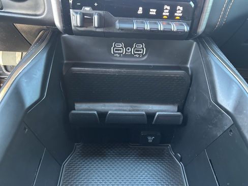 Used 2023 RAM 1500 Limited w/ Body Color Bumper Group image 7