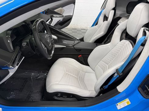 Used 2024 Chevrolet Corvette Z06 RWD image 16