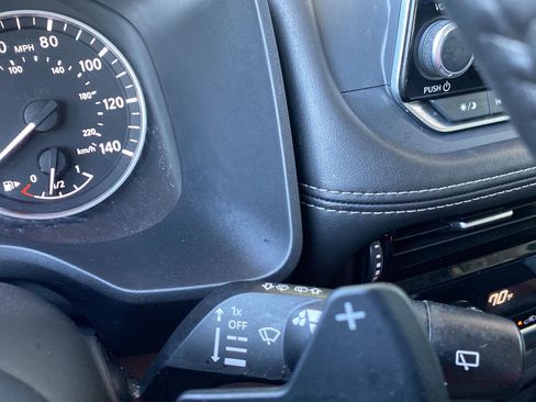 Certified 2021 Nissan Rogue SV w/ Premium Package AWD/4WD image 38