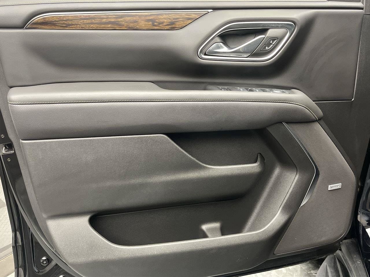 Certified 2024 Chevrolet Tahoe Premier AWD/4WD image 7