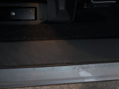 Certified 2023 Subaru Crosstrek 2.0i image 9