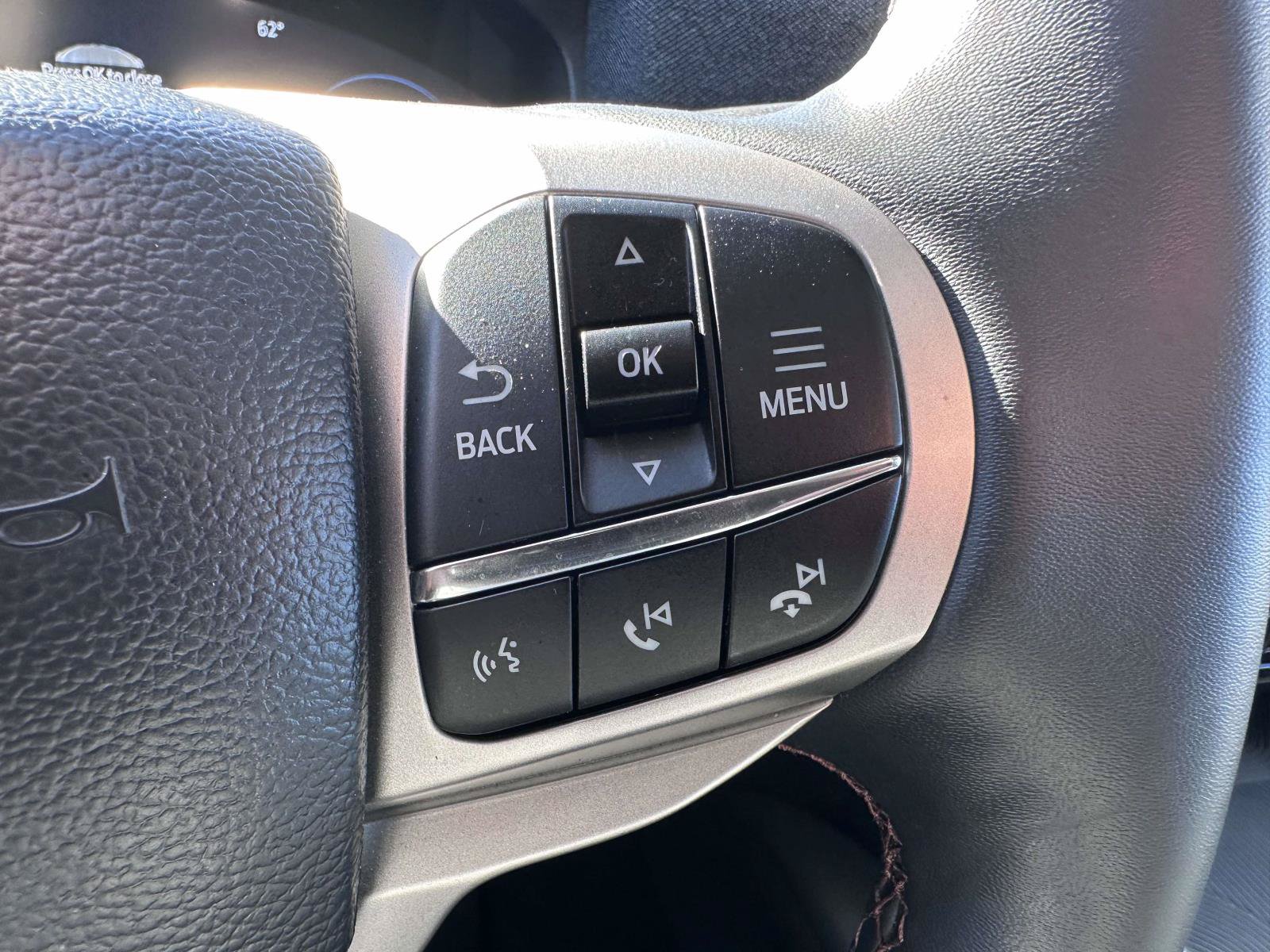 Used 2026 Ford Explorer Active w/ Active Comfort Package AWD/4WD image 18