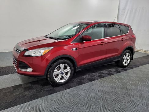 Used 2014 Ford Escape SE image 2