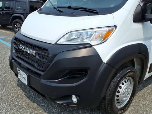 Used 2025 RAM ProMaster 2500 w/ Convenience Group FWD image 8