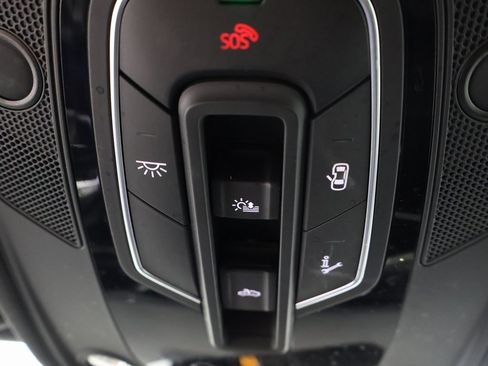 Used 2021 Audi A6 3.0T allroad Premium Plus w/ Executive Package image 8