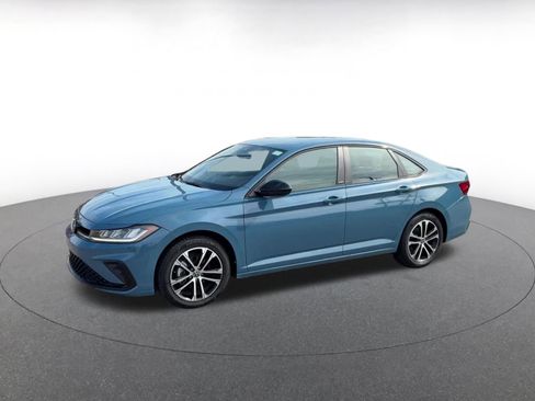 Used 2025 Volkswagen Jetta Sport FWD image 6
