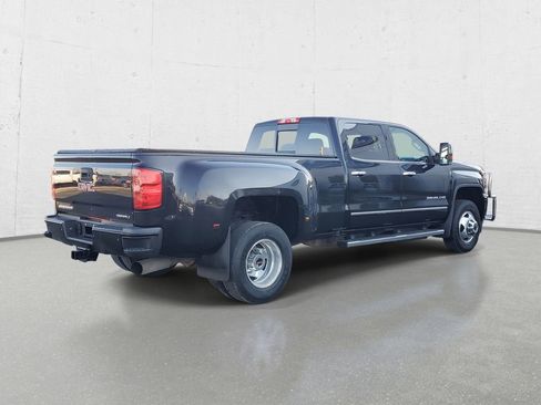 Used 2016 GMC Sierra 3500 Denali w/ Duramax Plus Package image 7