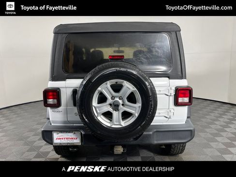 Used 2020 Jeep Wrangler Sport AWD/4WD image 8