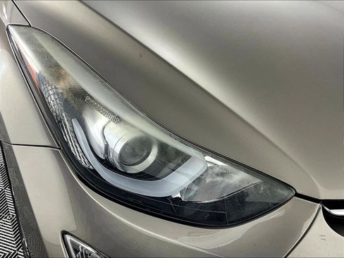 Used 2015 Hyundai Elantra SE w/ Option Group 03 FWD image 27
