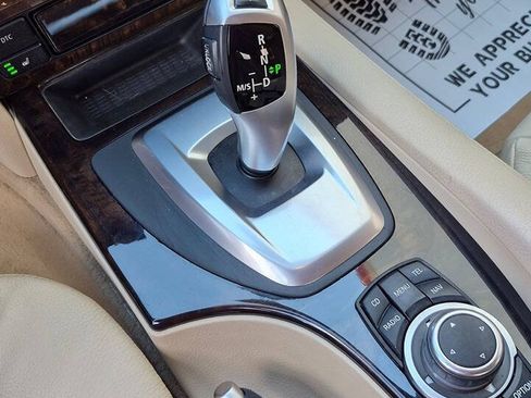 Used 2010 BMW 528i Sedan RWD image 37