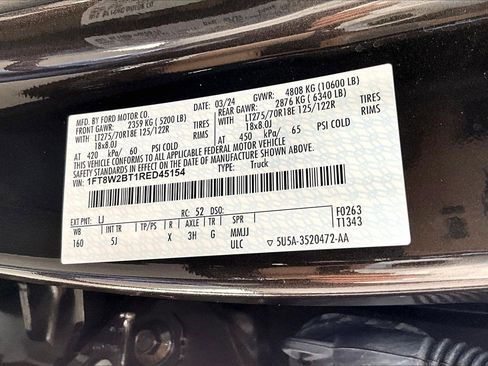 Used 2024 Ford F250 Lariat w/ Lariat Ultimate Package image 33