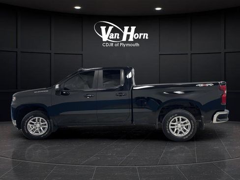 Used 2019 Chevrolet Silverado 1500 LT w/ All-Star Edition image 11