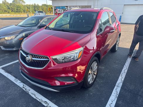 Used 2019 Buick Encore Preferred FWD image 1