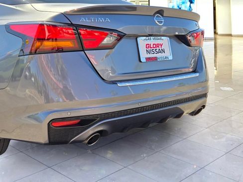 Certified 2022 Nissan Altima 2.5 SL FWD image 6