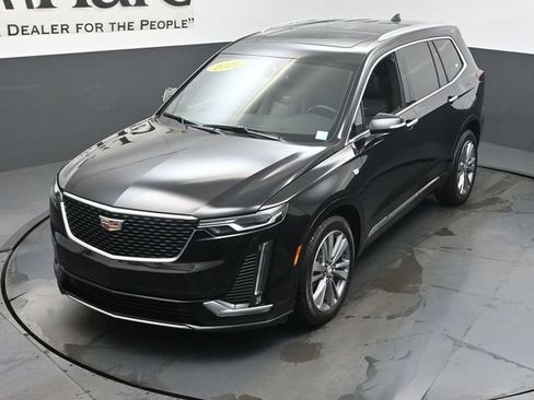 Used 2025 Cadillac XT6 Premium Luxury FWD image 48