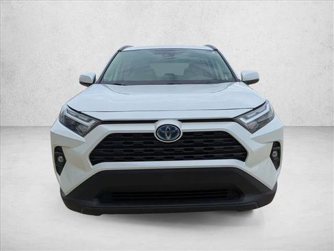 Used 2023 Toyota RAV4 XLE Premium image 2