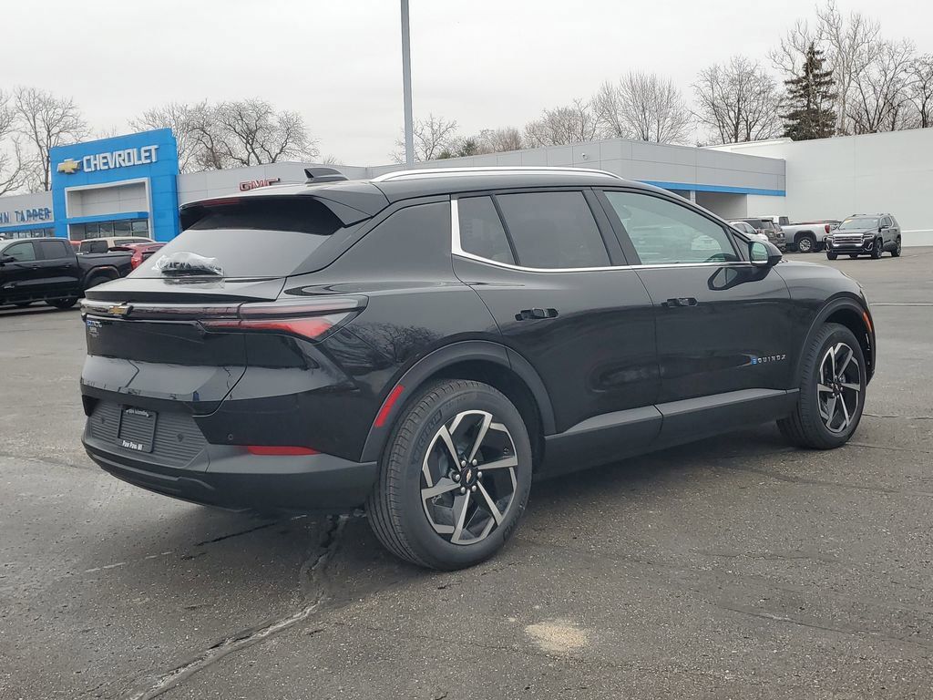 New 2026 Chevrolet Equinox EV LT FWD image 4