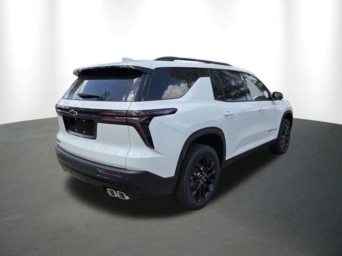 New 2026 Chevrolet Traverse LT w/ Midnight/Sport Edition FWD image 7
