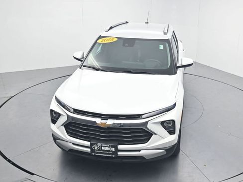 Used 2025 Chevrolet TrailBlazer LT AWD/4WD image 54