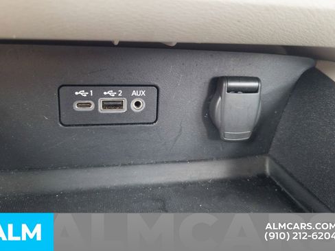 Used 2025 Nissan Altima 2.5 SV image 9