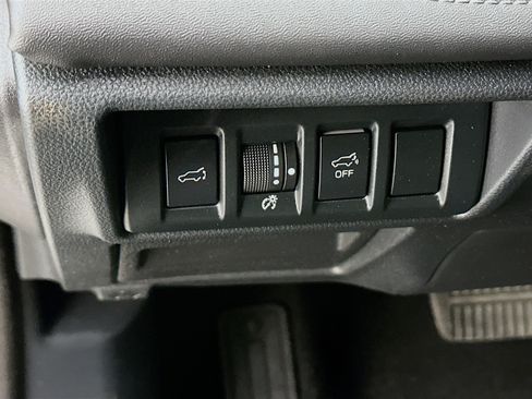 Used 2022 Subaru Outback Limited w/ Popular Package #2 AWD/4WD image 17