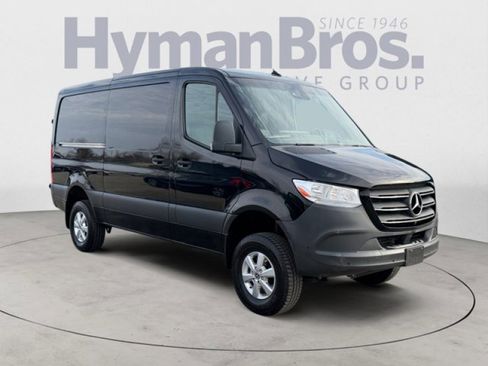 Used 2020 Mercedes-Benz Sprinter 2500 image 1