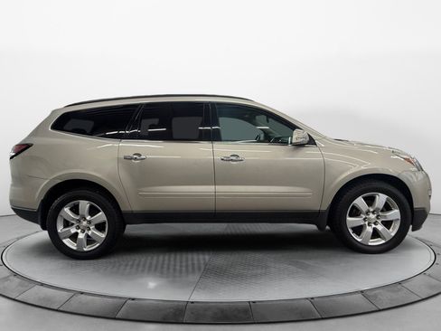Used 2017 Chevrolet Traverse LT w/ Style and Technology Package AWD/4WD image 2
