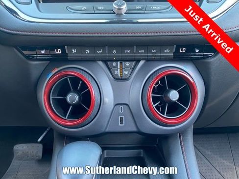 Used 2023 Chevrolet Blazer RS AWD/4WD image 37