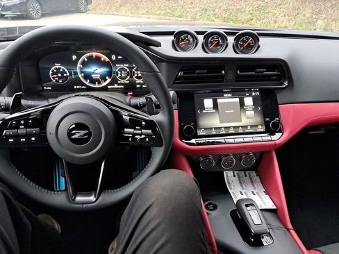 New 2025 Nissan Z Performance w/ Floor Mat Package image 13