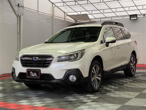 Used 2019 Subaru Outback 2.5i Limited AWD/4WD image 3