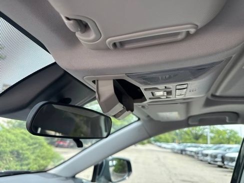 Used 2019 Toyota RAV4 XLE w/ Carpet Mat Package AWD/4WD image 40