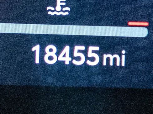 Certified 2025 Toyota Highlander XSE image 15