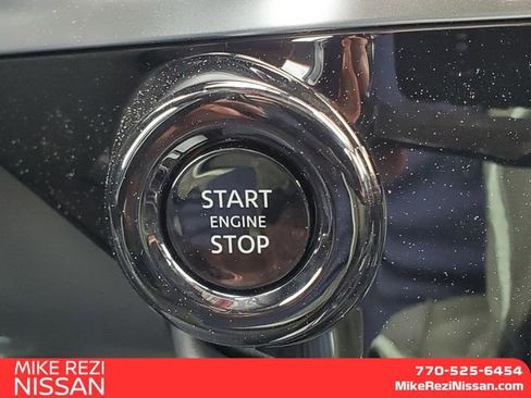 New 2026 Nissan Pathfinder SV w/ SV Premium Package FWD image 18