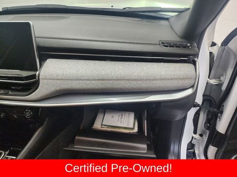 Used 2024 Jeep Compass Latitude image 32